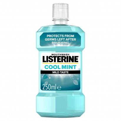 Listerine Cool Mint Płyn do płukania jamy ustnej łagodny smak 250 ml